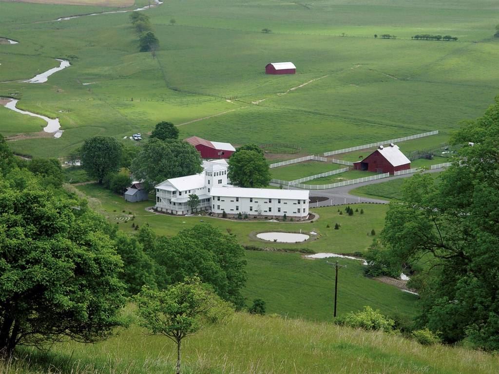 Inn at Mountain Quest, Marlinton (Frost), West Virginia, Wedding Venue