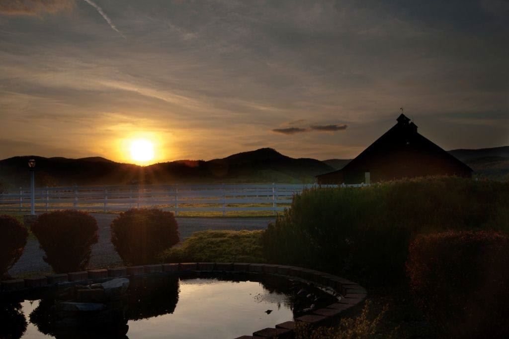 Inn at Mountain Quest - 4