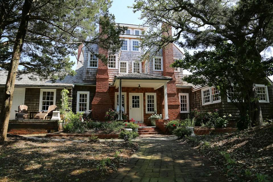 The Berkley Manor - 3