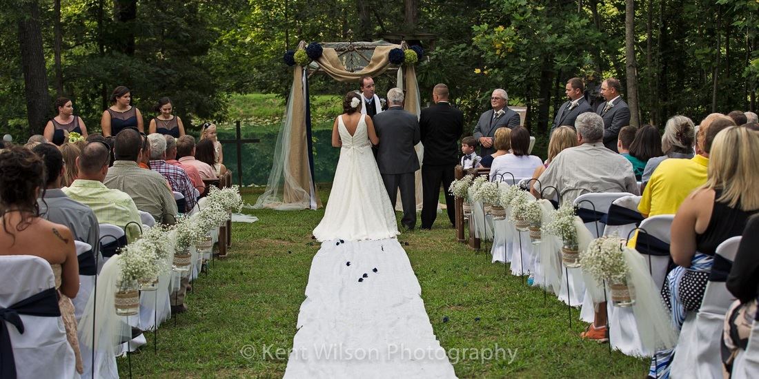 Peaceful Oaks Bed Breakfast and Barn - 4