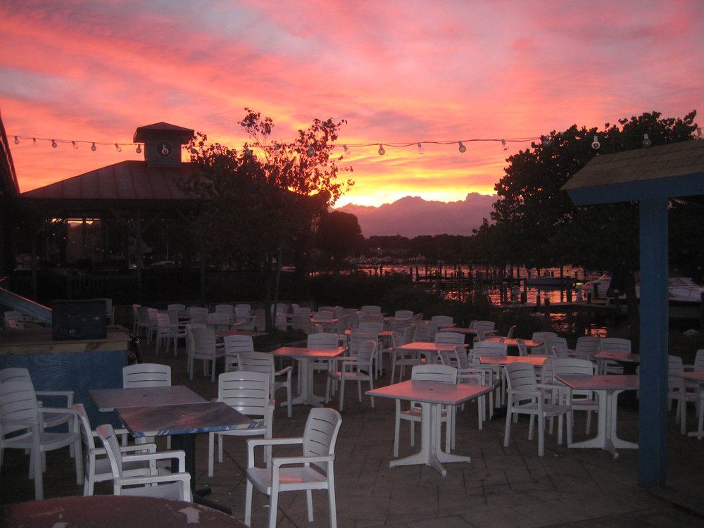 The River Watch Restaurant and Marina - 7