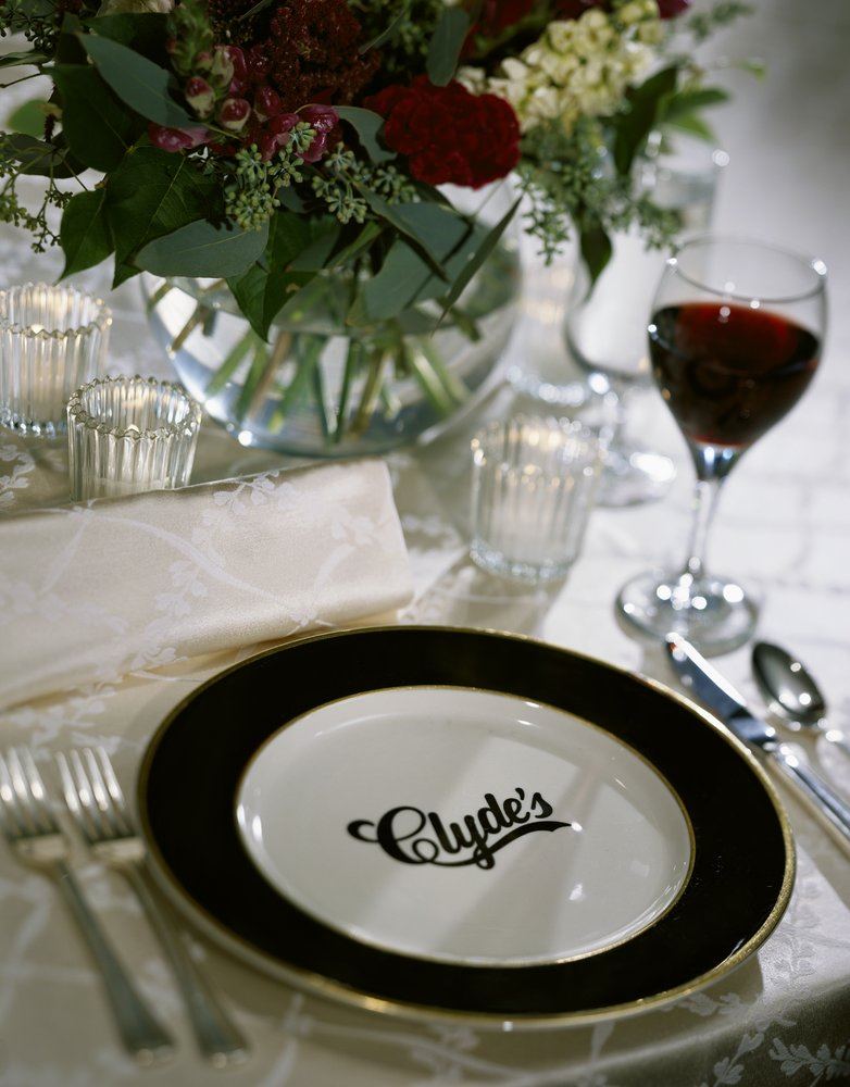 Clyde's of Tysons Corner - 7