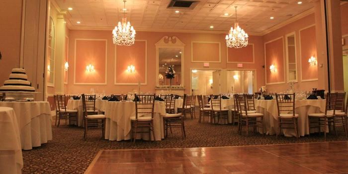 Maggio's Ballroom at Hampton Square - 4