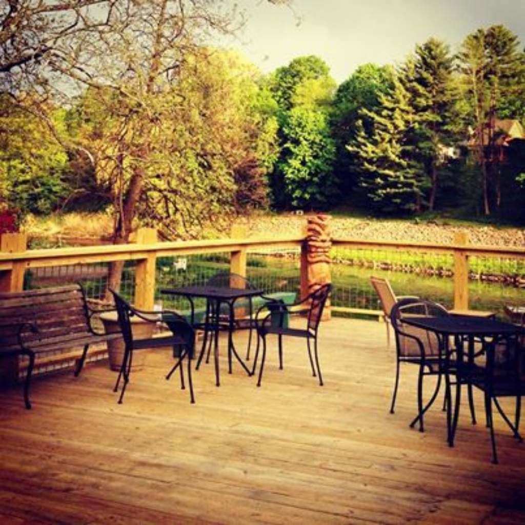 The 1850 House Inn and Tavern - 4