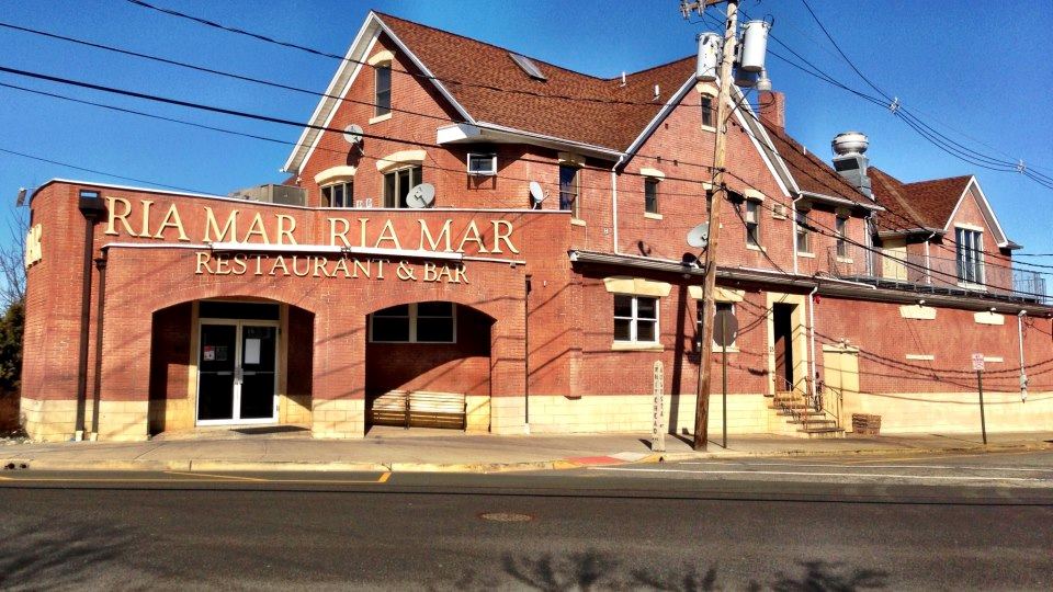 Ria-Mar Restaurant and  Bar - 2