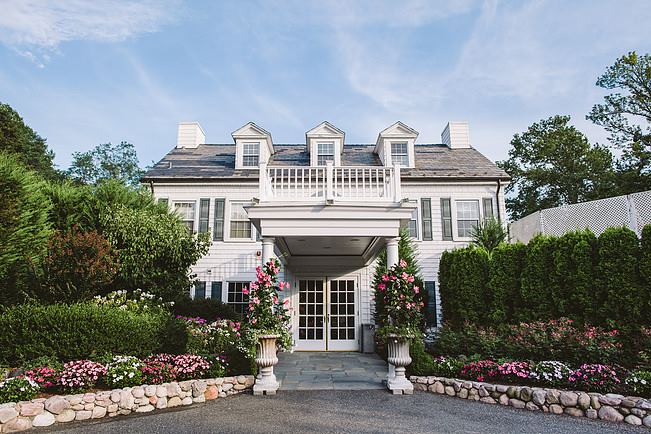 The English Manor - 1