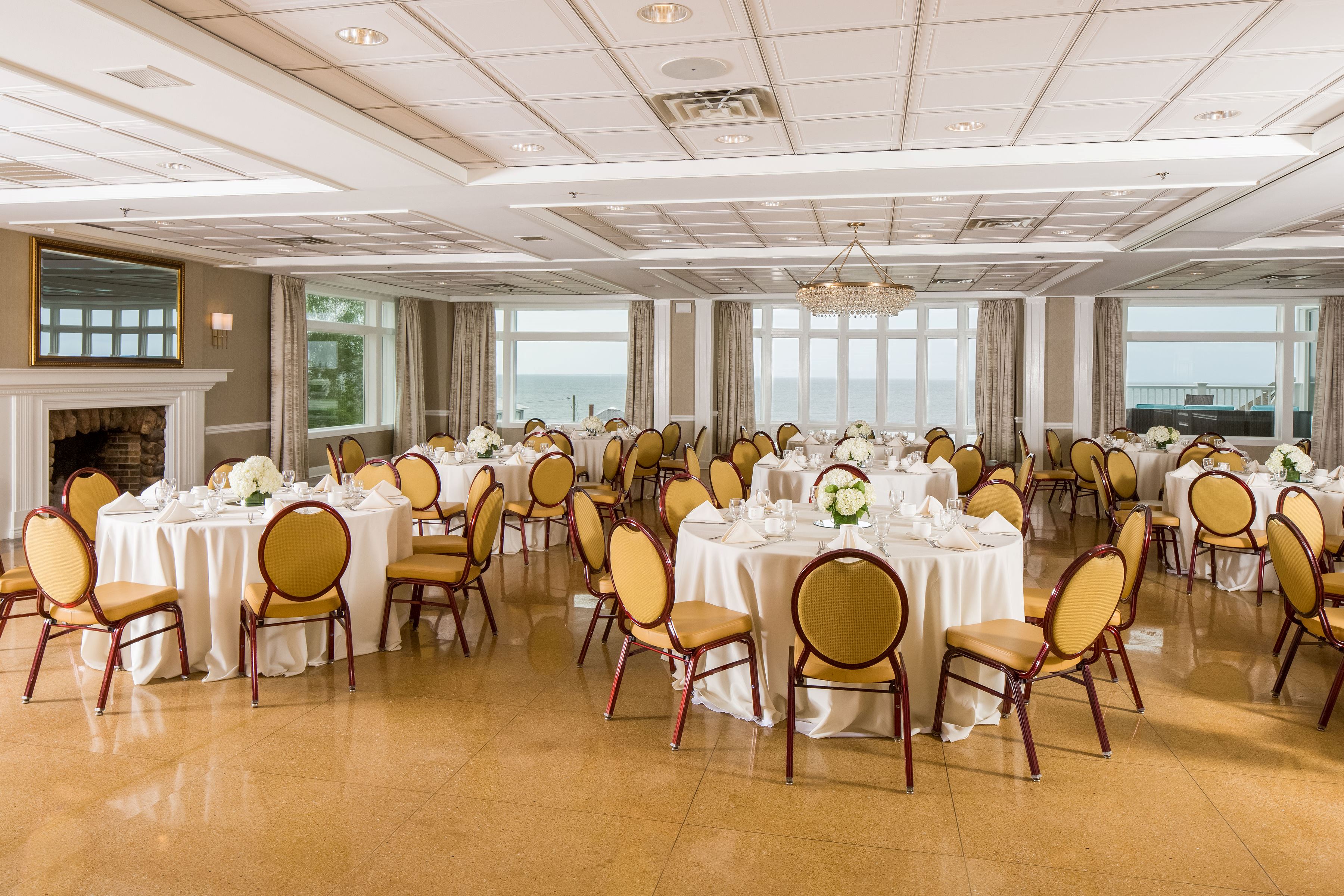 Water's Edge Resort and Spa - 5