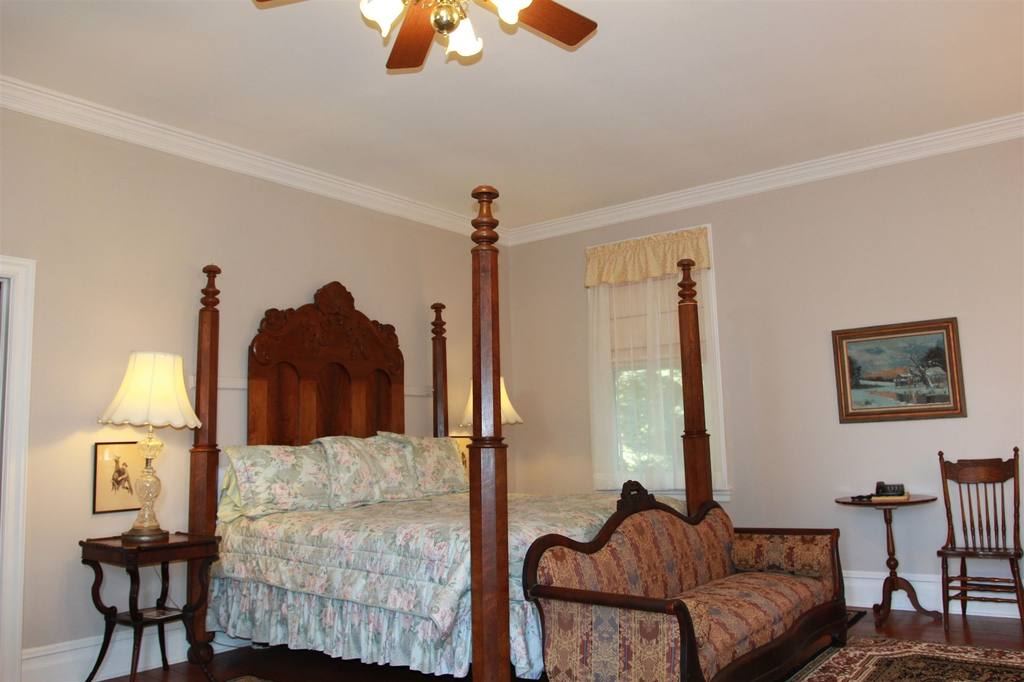 The Corners Mansion - 5