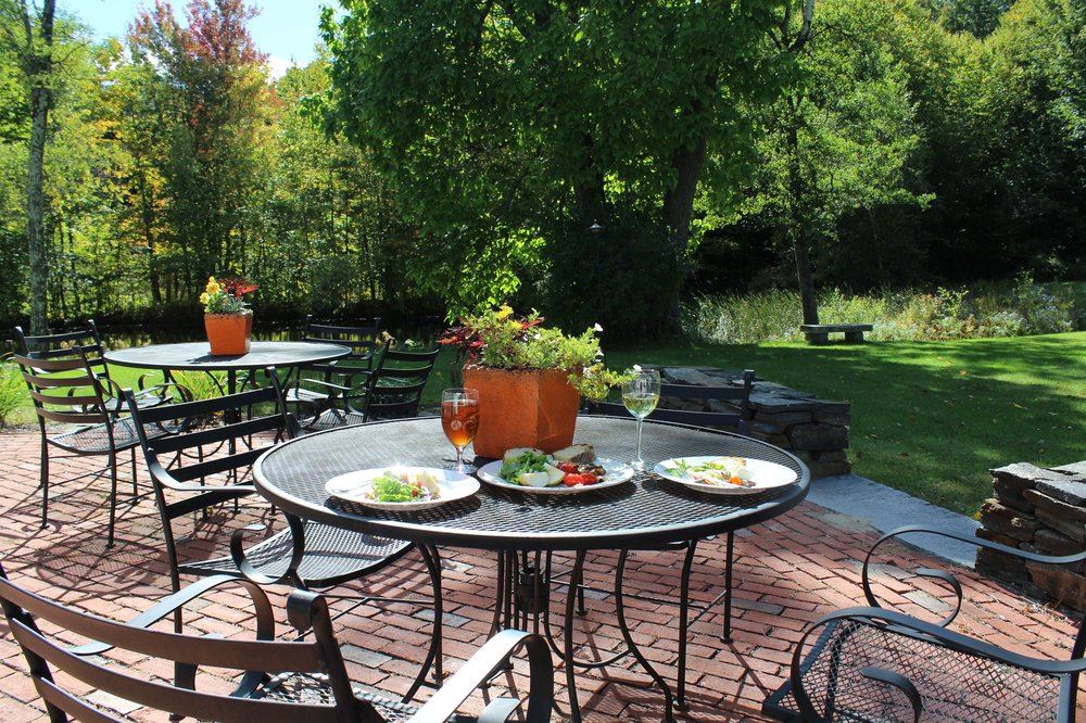 King Hill Inn And Kitchen - 3