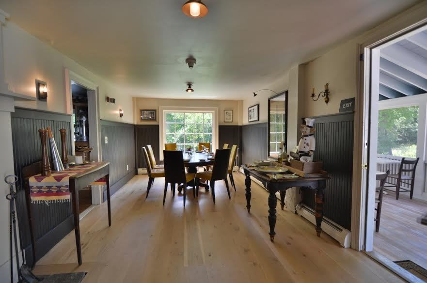 King Hill Inn And Kitchen - 5