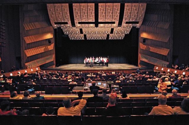 The Southern Kentucky Performing Arts Center (SKyPAC) - 5