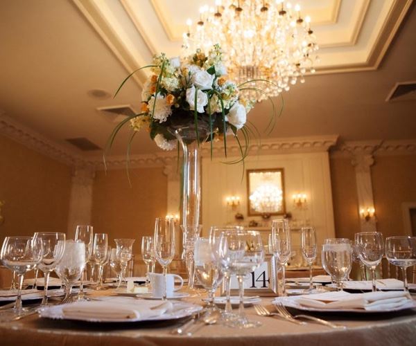 The Seeback Hilton Louisville - 2