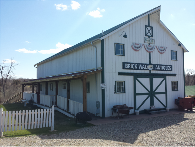 Brick Walker Tavern & Rustic Barn - 2