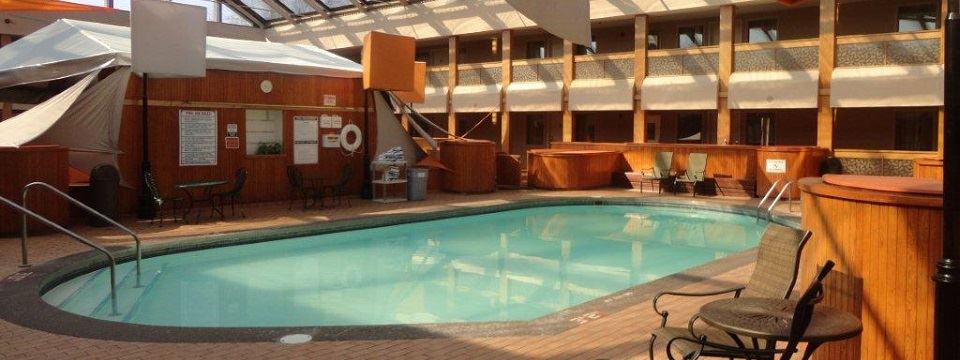 Radisson Milwaukee North Shore - 5