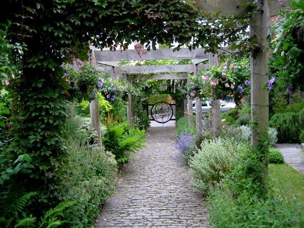 Vesica Piscis Chapel - 4