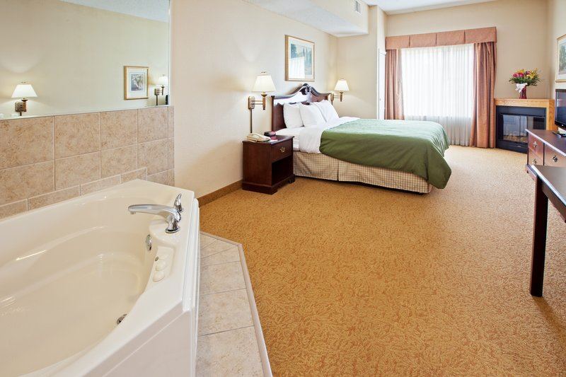 Country Inn and Suites By Carlson, Indianapolis Airport South - 6