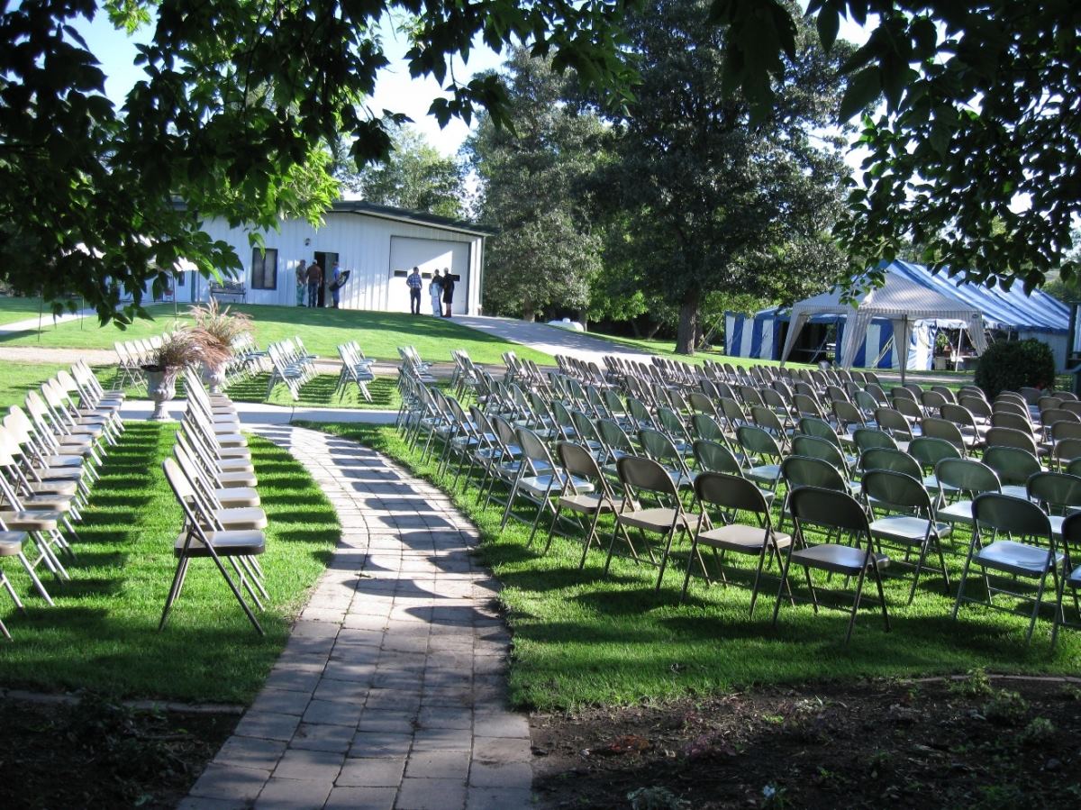 Sheyenne Riverbend Farm, Valley City, North Dakota, Wedding Venue