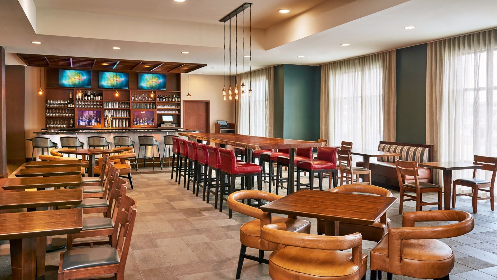 Four Points by Sheraton - 5