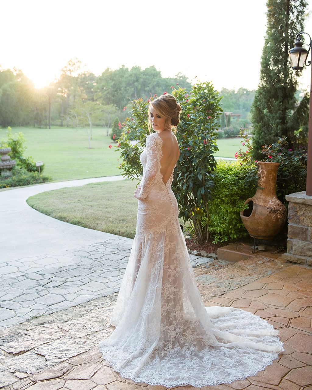 Tuscan Courtyard - 4