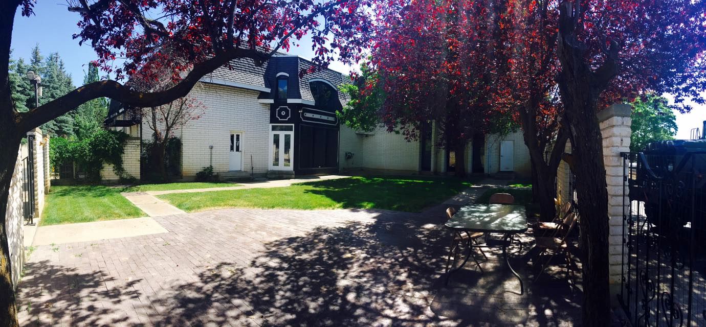 The White House Of Ogden - 2