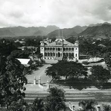 Iolani Palace - 1