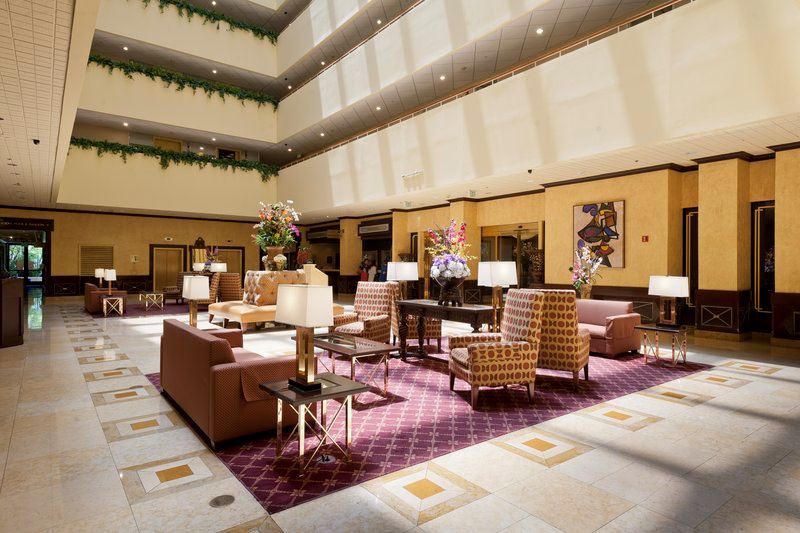 Radisson Newport Beach - 3