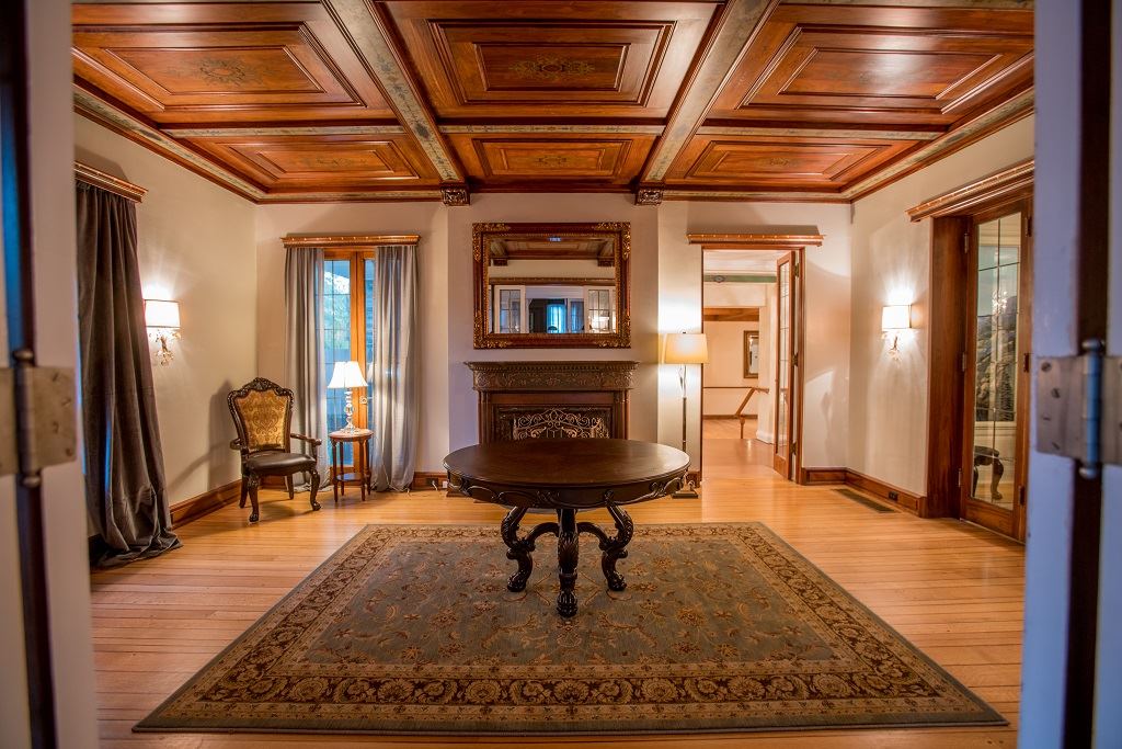 Parkside Mansion - 2