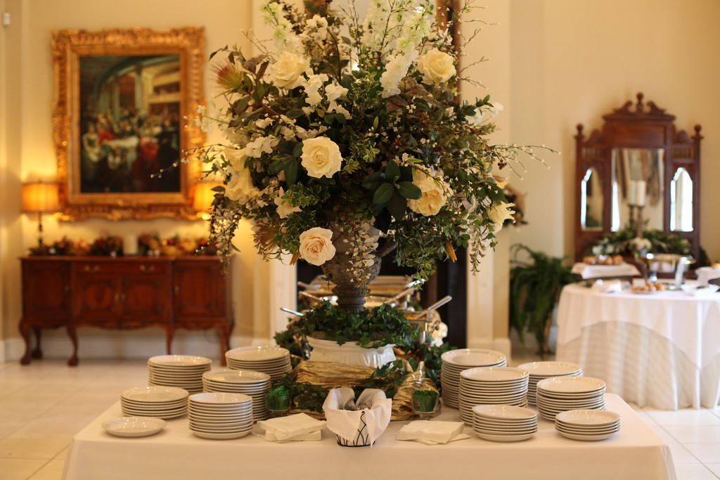 Lake House Reception Center - 5