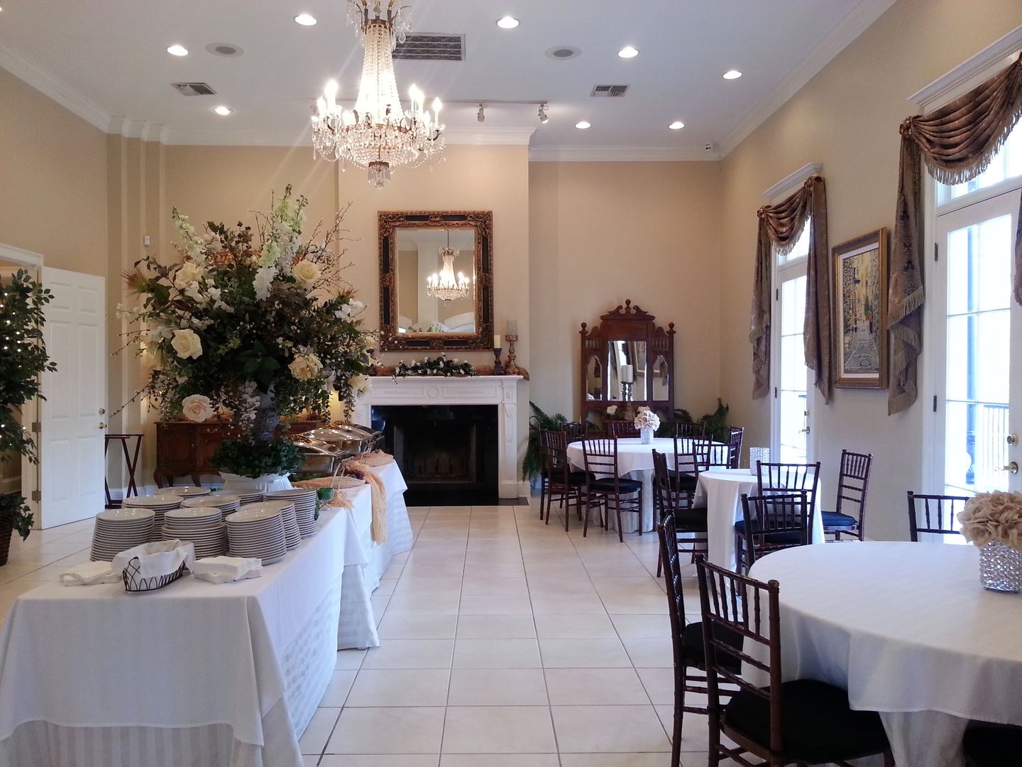 Lake House Reception Center - 2