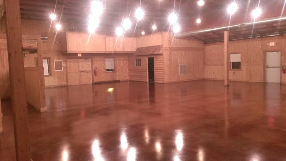 Southern Charm Event Barn - 6