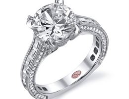 Motch Jewelers, in Covington, Kentucky