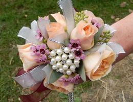 Wedding Flowers by Cyndi, in Willow Street, Pennsylvania