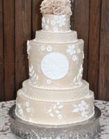 Snazzy Cakes, in Duluth, Minnesota