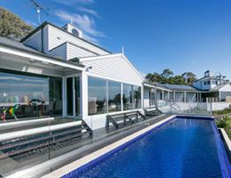 South Hampton Luxurious Accommodation, in Red Hill, Victoria