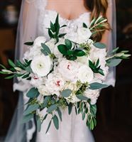 Bell's Florist & More, in Erin, Tennessee