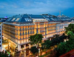 Grand Hotel Wien is a  World Class Wedding Venues Gold Member