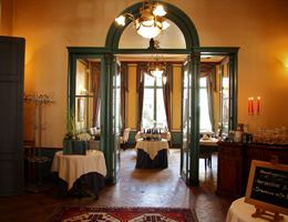 Carlos Quinto is a  World Class Wedding Venues Gold Member