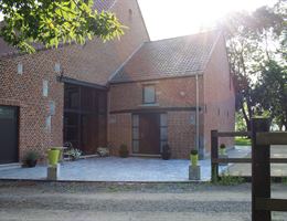 La Grange des Jonquilles is a  World Class Wedding Venues Gold Member