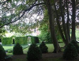 Chateau de Wanfercee is a  World Class Wedding Venues Gold Member