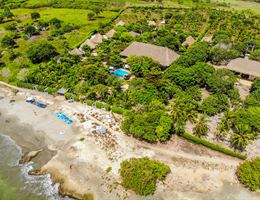 Blue Apple Beach House is a  World Class Wedding Venues Gold Member