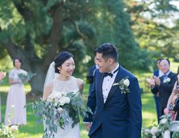 Rutgers Gardens is a  World Class Wedding Venues Gold Member