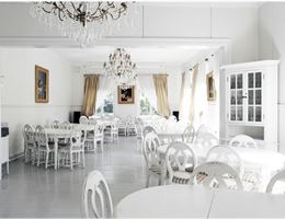 Hotelli Onni is a  World Class Wedding Venues Gold Member