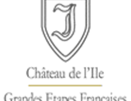 Chateau de I'lle is a  World Class Wedding Venues Gold Member