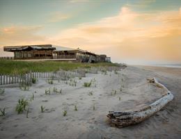 Bridgehampton Tennis and Surf Club is a  World Class Wedding Venues Gold Member