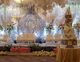Royal Kuningan Hotel is a  World Class Wedding Venues Gold Member