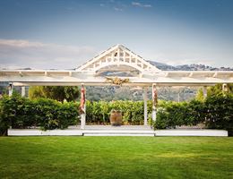 Geyserville Inn is a  World Class Wedding Venues Gold Member