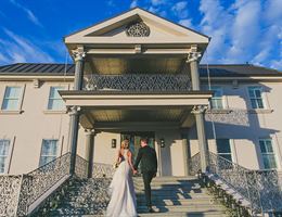 Willow Heights Mansion is a  World Class Wedding Venues Gold Member