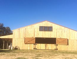 Copper Rock Barn is a  World Class Wedding Venues Gold Member