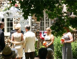 Rock Cottage Gardens is a  World Class Wedding Venues Gold Member