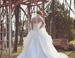 Creekside Chapel And Gardens is a  World Class Wedding Venues Gold Member